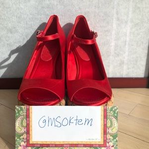 Vintage Chanel wedges